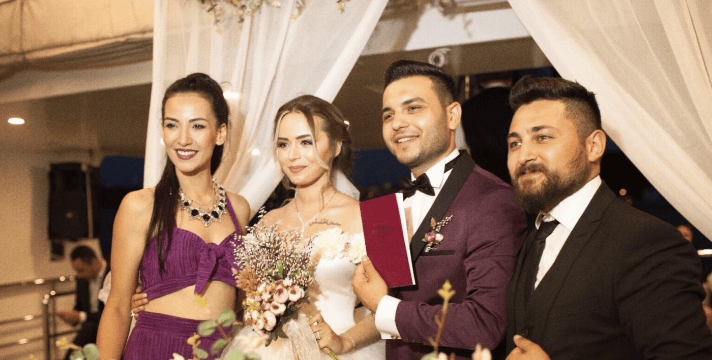 Teknede Nikah Töreni | Boğaz'da Resmi Nİkah Organizasyonu